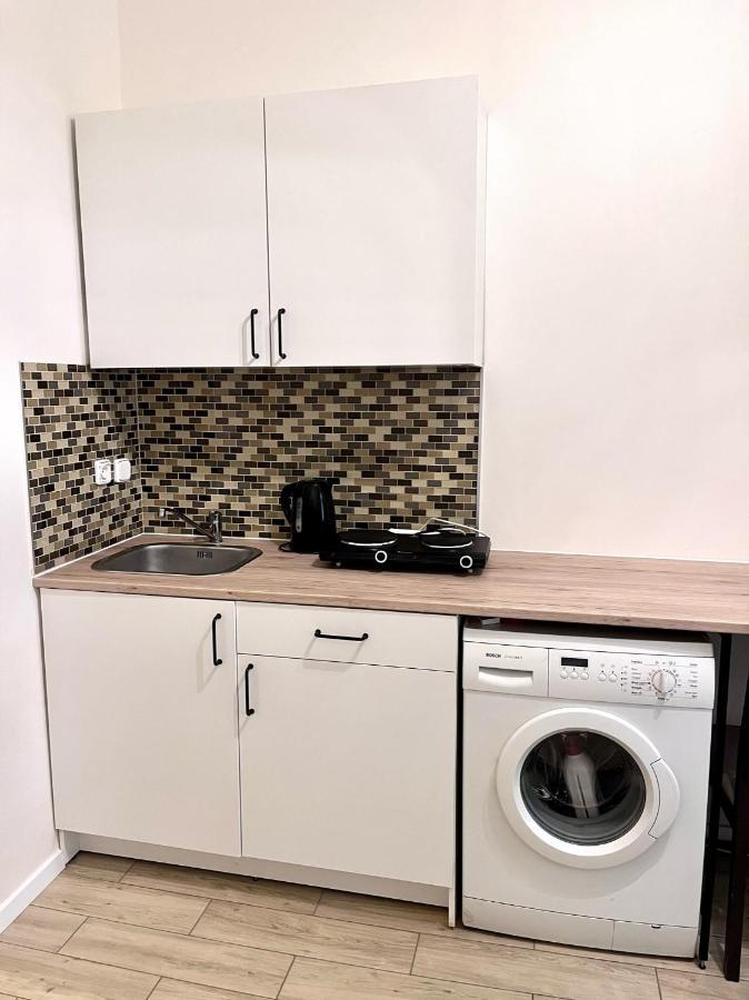 Quiet Apartment Close To Center Praga Exterior foto